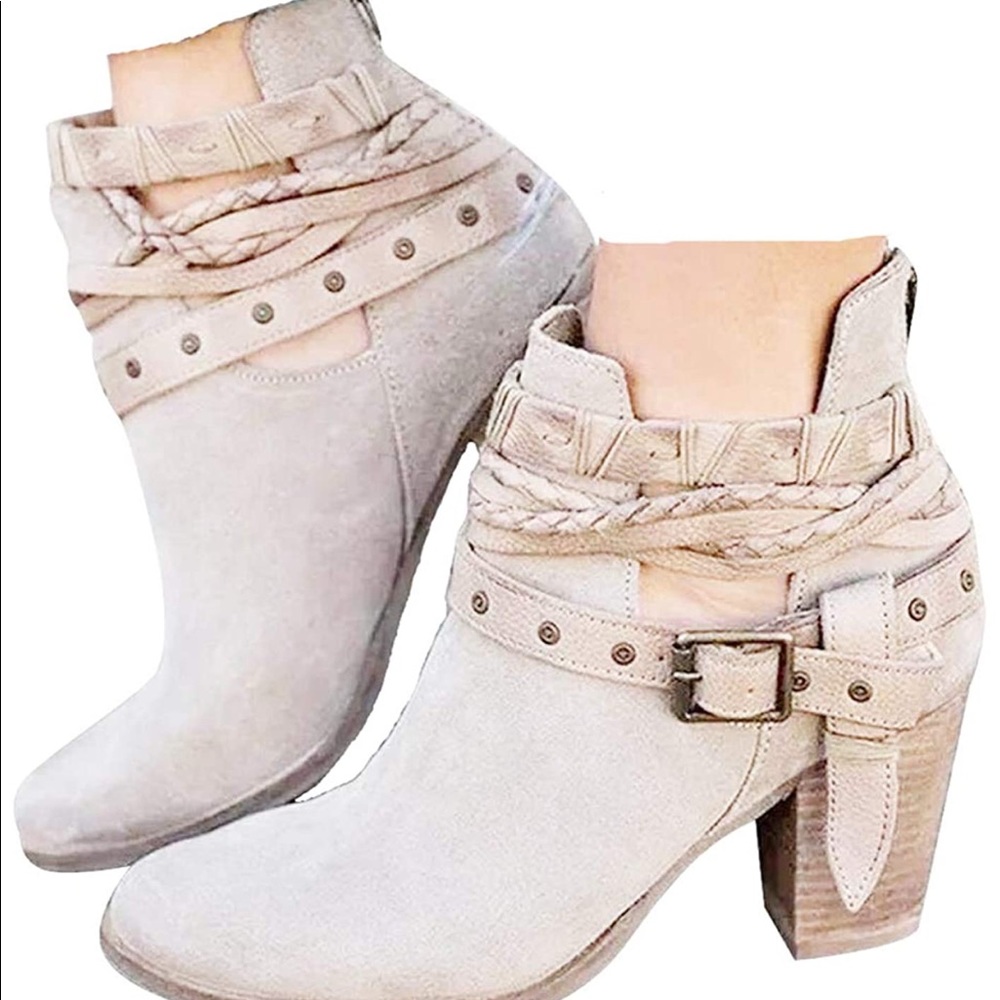 Size 7 shoe